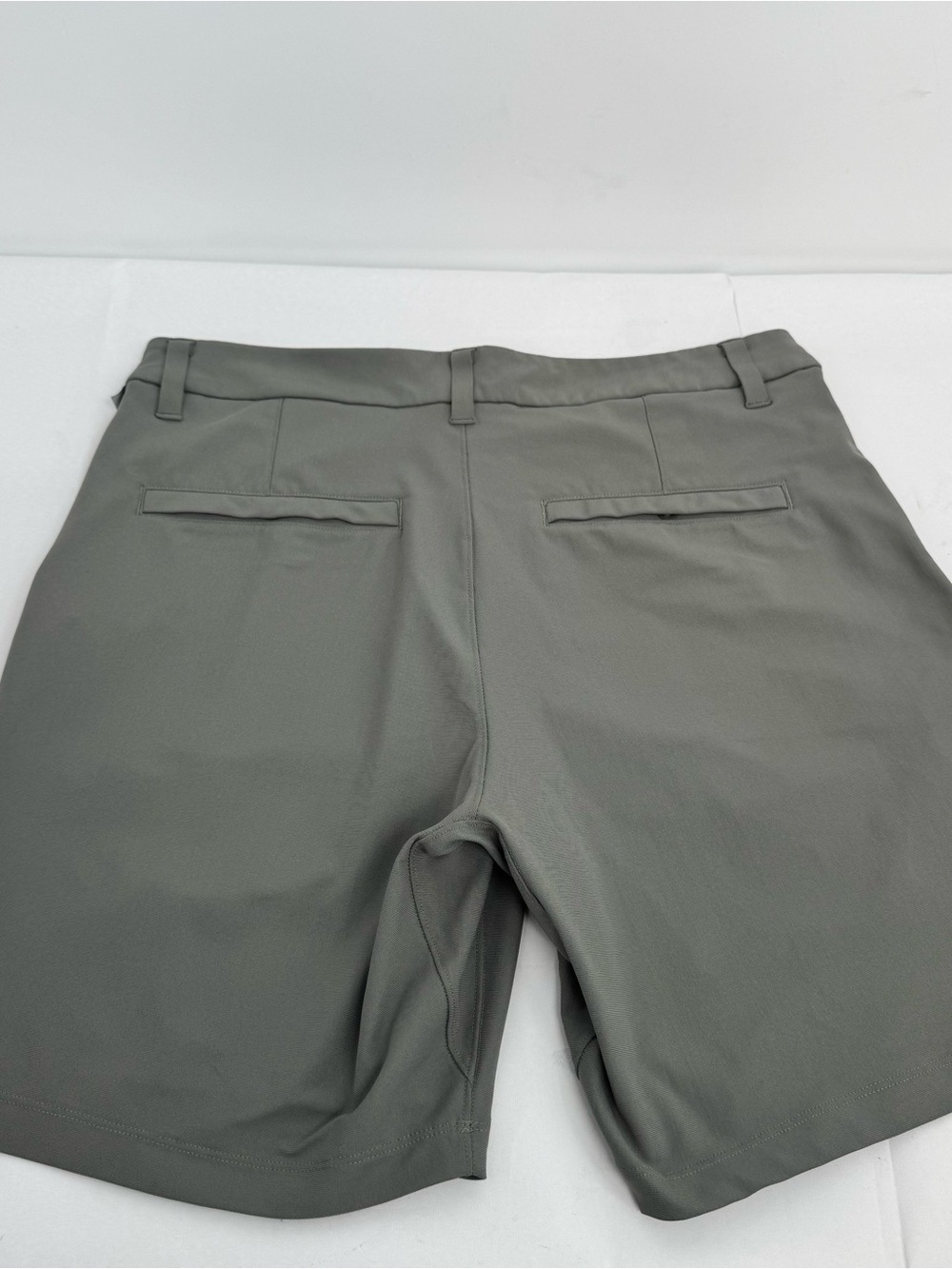 Lululemon Commission Classic-Fit Shorts Size 31 Gray Sage Warpstreme - Picture 4 of 10